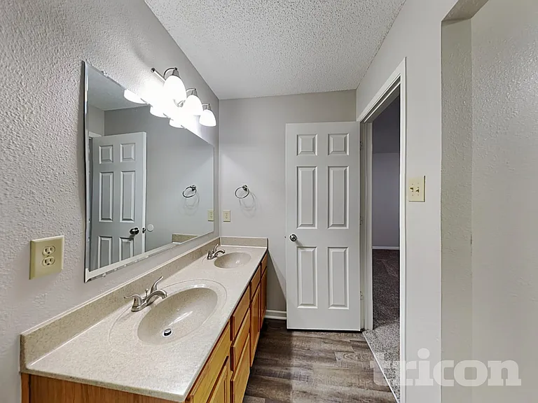756 Hickory Pine Dr — Photo 6