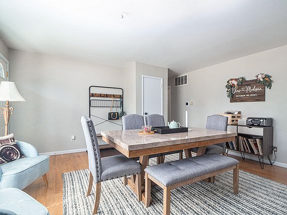5th image of 369 Argyle Cres