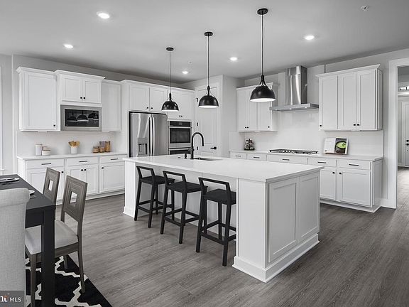 3rd image of 137 Collington Pl