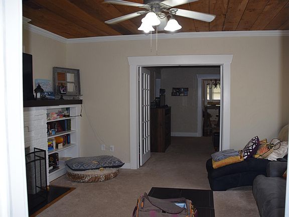Living room with furniture (not included)