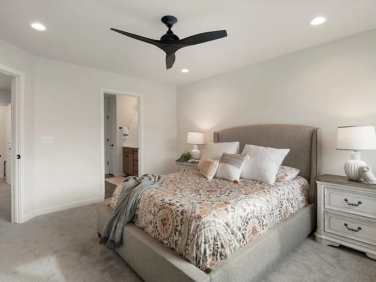 2440 Brookstone Dr #C — Photo 16
