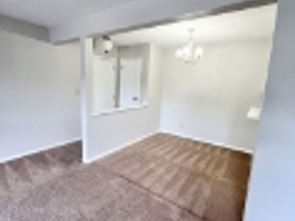 5th image of 4400 Kanawha Tpke APT 2B
