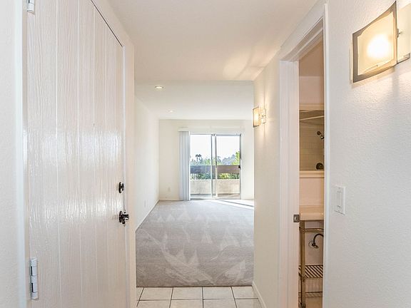 4th image of 2700 Cahuenga Blvd E APT 3105