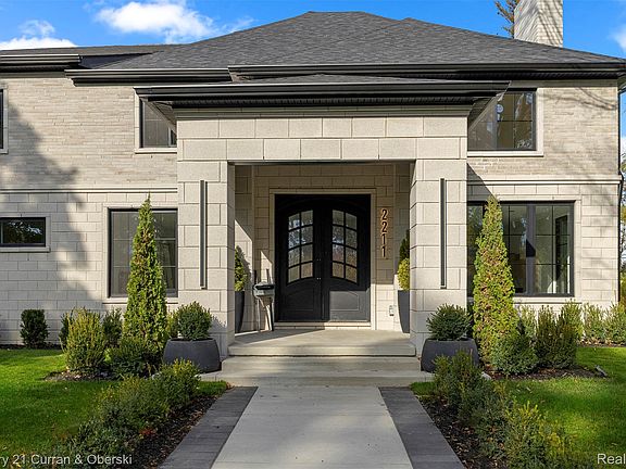 4th image of 2211 Golfview Dr