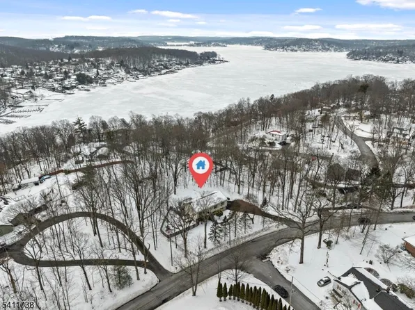 36 Nolans Point Rd, Jefferson Twp., NJ 07849