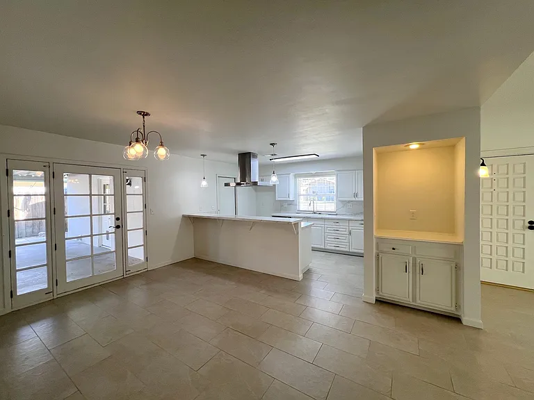7415 Hooper Ave — Photo 10