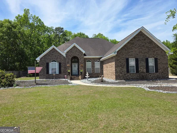 1920 Chatsworth Ct, Statesboro, GA 30461
