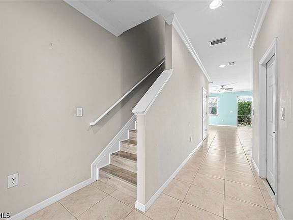 3rd image of 10864 Alvara Way