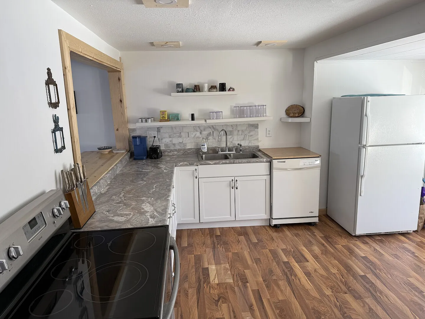 Bayview Townhome — Photo 2