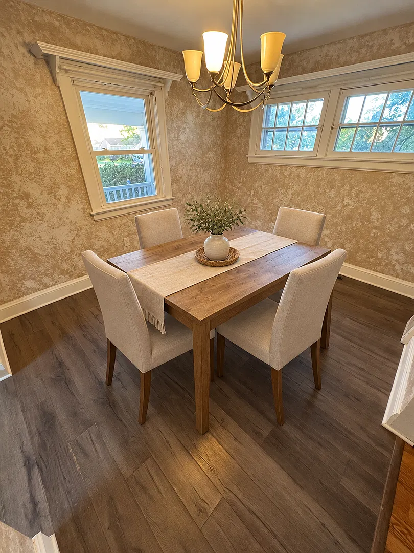 Welcome Home to Wyandot | 2 Bedrooms, Basement & Backyard — Photo 4