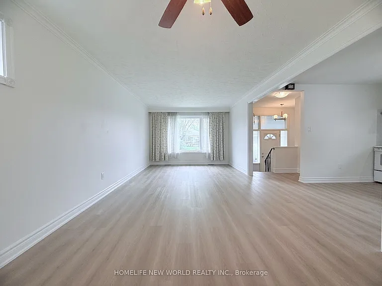 61 Crosland Dr — Photo 16