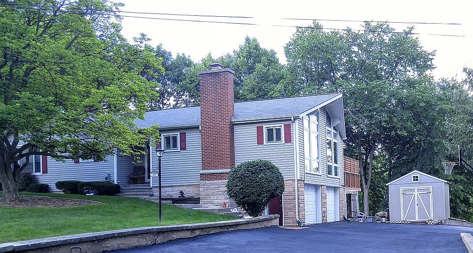 1st image of 322 Hiawatha Dr