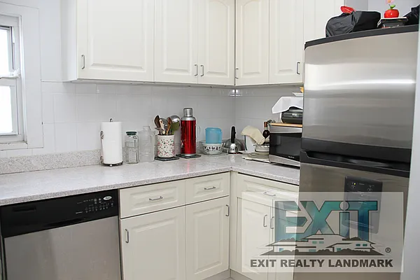 Sold by Exit Realty Landmark | media 4