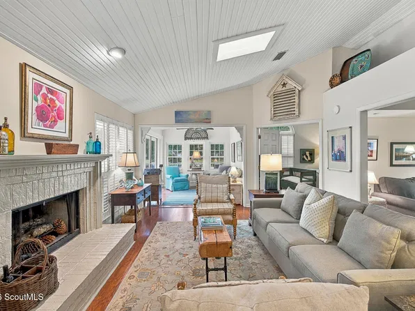 38 Bay Tree Ct E, Saint Simons Island, GA 31522