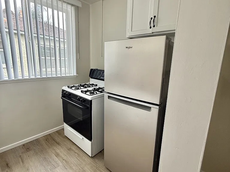 4559 N Banner Dr #4 — Photo 3