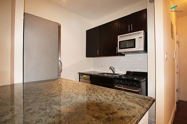 Rented by FirstService Realty (legacy) | media 23