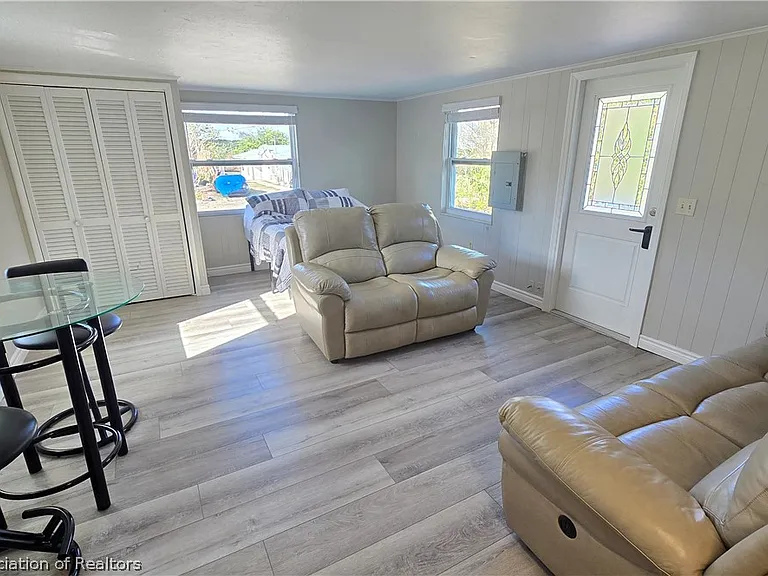 683 Lake June Rd — Photo 10