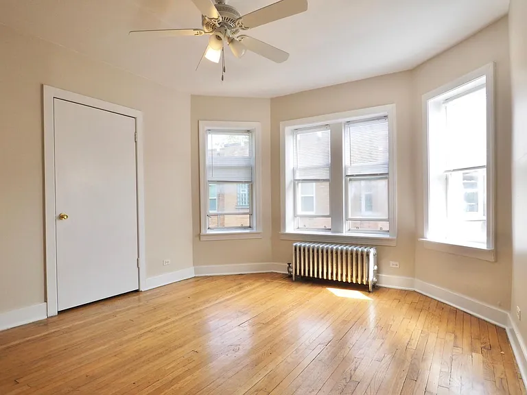 5030 N Springfield Ave #3 — Photo 1