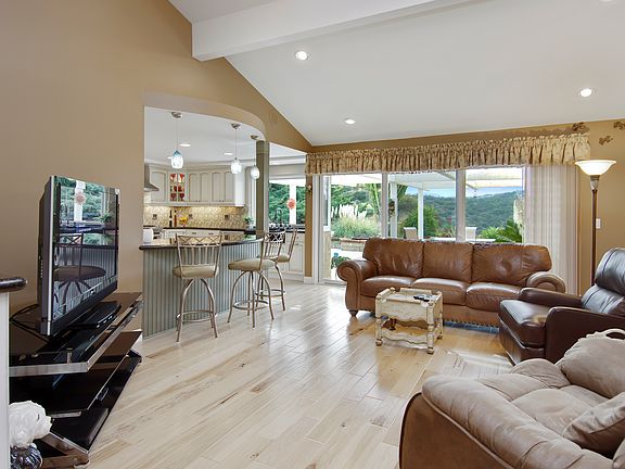 4th image of 2109 Hillsbury Rd