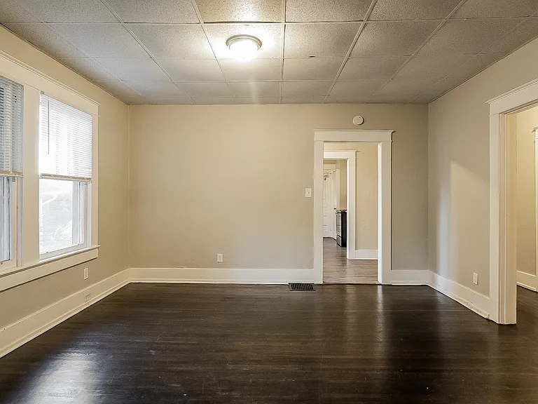 438476_022_dining_room_13469764.jpg