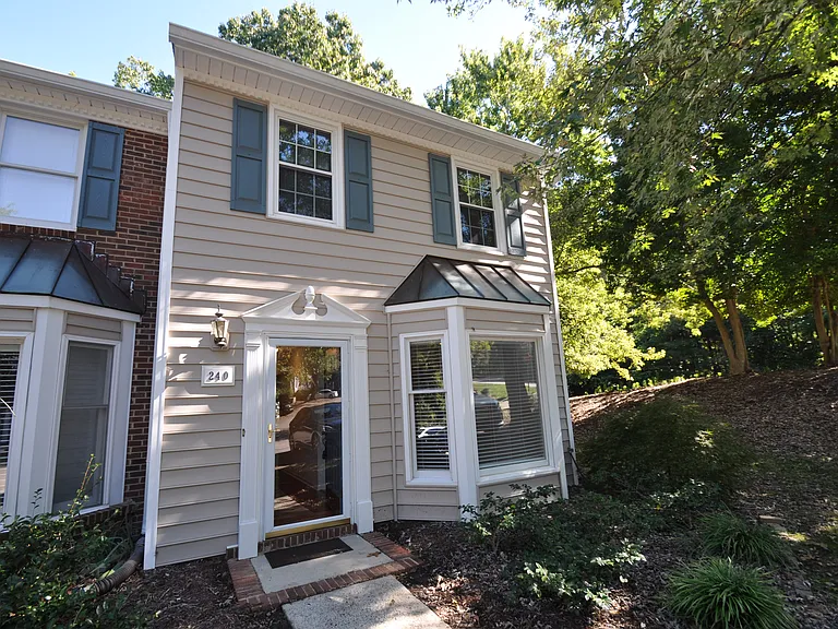 240 Beechtree Dr — Photo 1