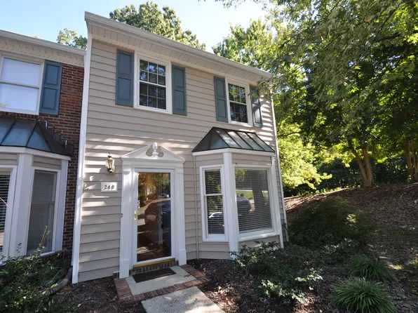 240 Beechtree Dr, Cary, NC 27513