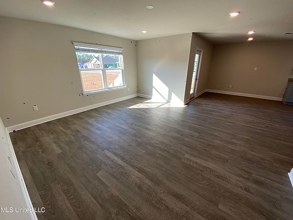 3rd image of 10245 Orchid Magnolia Dr