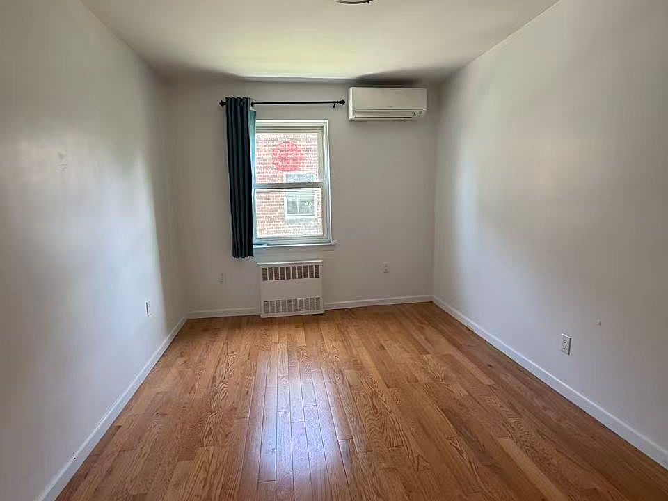 1st image of 21916 43rd Ave #1