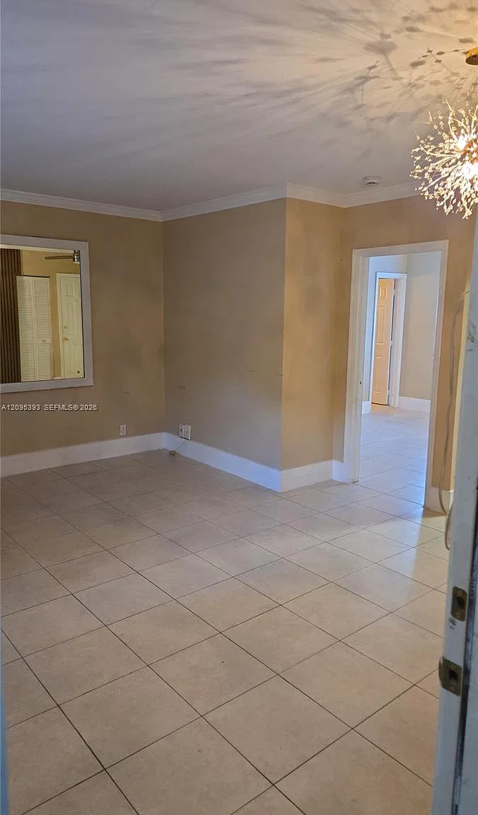 Anthony Gardens Condo — Photo 1