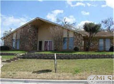 1st image of 234 Oak Hill Dr