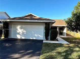 8341 SW 41st Ct, Davie, FL 33328