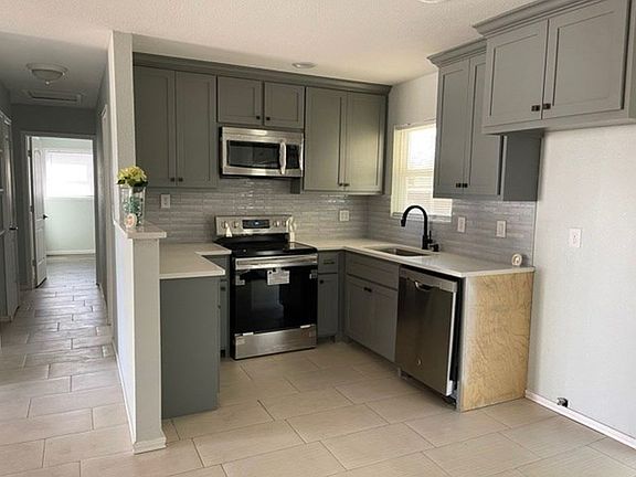 2nd image of 1203 Doran Dr