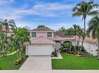 1930 NW 182nd Ter, Pembroke Pines, FL 33029