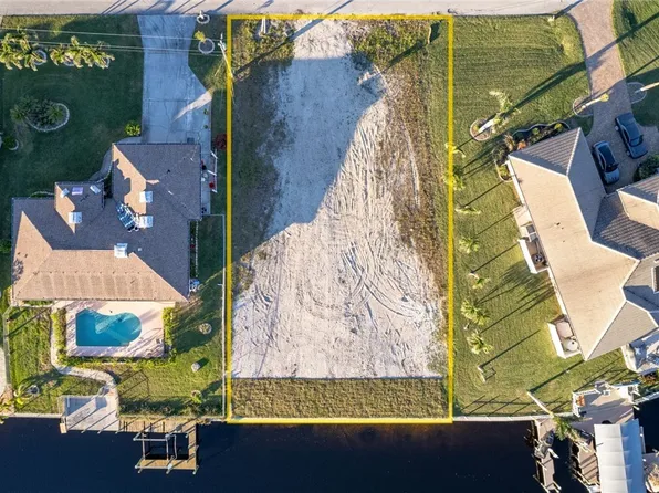 3806 NW 4th St, Cape Coral, FL 33993