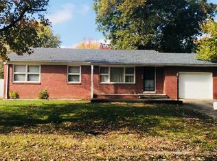 605 N 20th St, Herrin, IL 62948