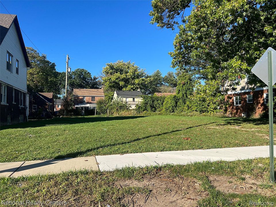 2nd image of 5067 Buckingham Ave