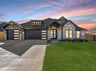 1905 Higgins St, Pea Ridge, AR 72751