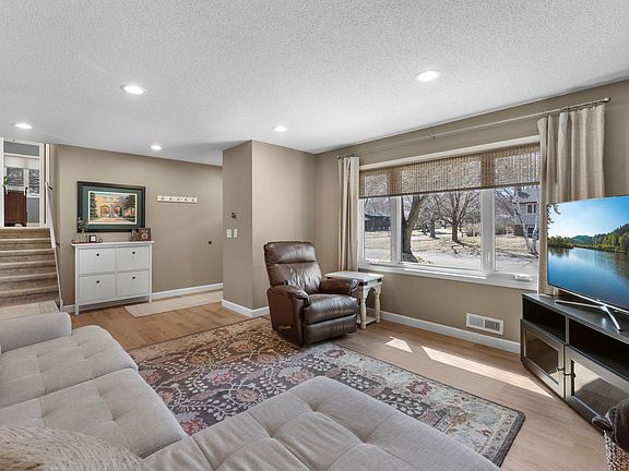 3rd image of 5609 Upper 136th Street Ct W