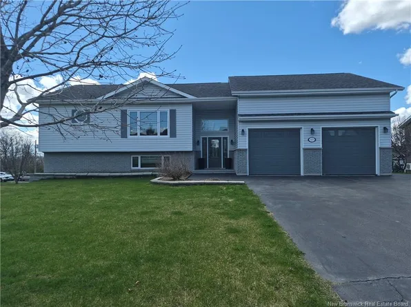 133 Wilson Cres, Grand Falls, NB E3Y 1C7