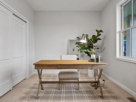 3rd image of 11240 Freedom Way