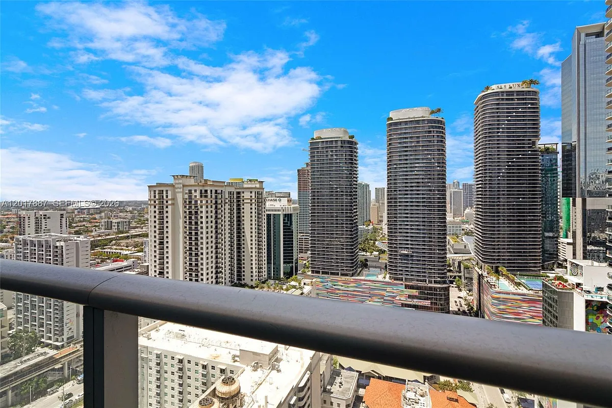 Building Photo - 1100 S Miami Ave #3308