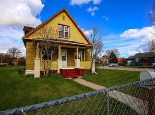 906 Emerson St, Sheridan, WY 82801