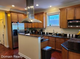 2451 W Cortland St #2, Chicago, IL 60647