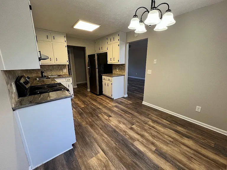 4360 Marjorie Rd — Photo 9