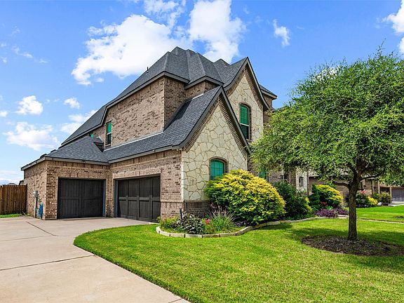 2nd image of 504 Stillwater Dr