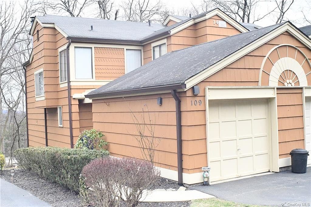 109 Treetop Circle, Nanuet, NY 10954 Zillow