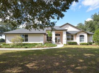 41800 Kendra Ln, Weirsdale, FL 32195