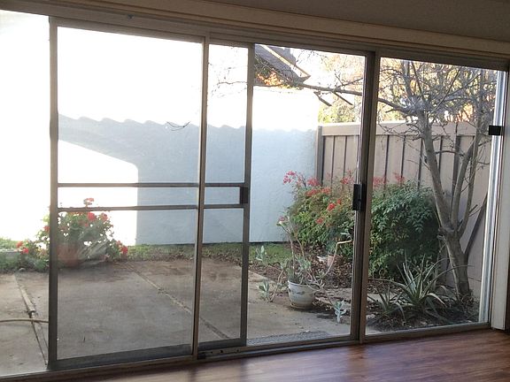 5th image of 8075 Park Villa Cir