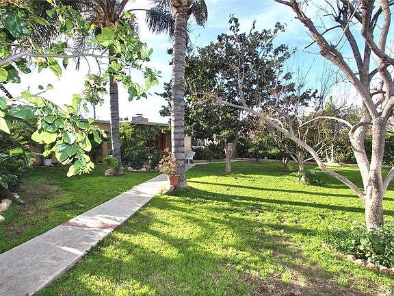 4th image of 7841 Balboa Blvd