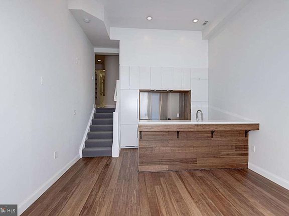 4th image of 4600 Kenmore Dr NW #1